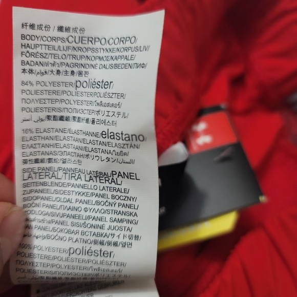 Under Armour Women's Woven Warm Up Pants Size  M‎ Red/gray NWT - Picture 15 of 16